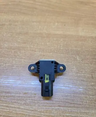 Volvo V40 Airbag deployment crash/impact sensor 31360986