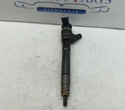 Nissan X-Trail T32 Fuel injector 0445110546