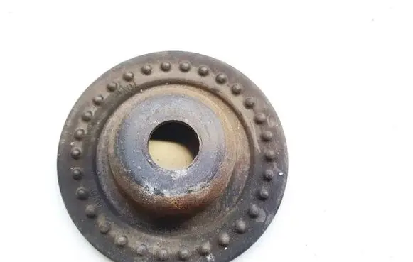 Toyota Urban Cruiser (XP110) Coil spring mount 