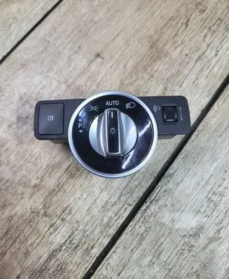 Light switch