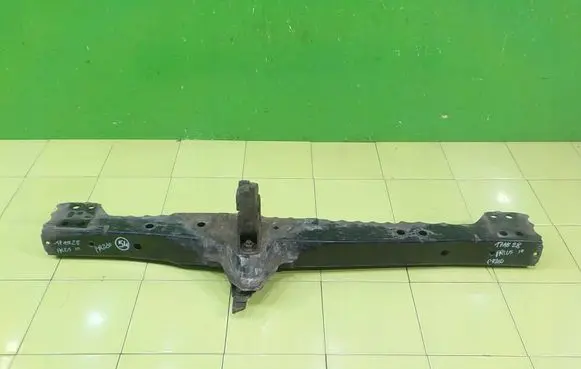 Toyota Prius (XW30) Front bumper support beam 