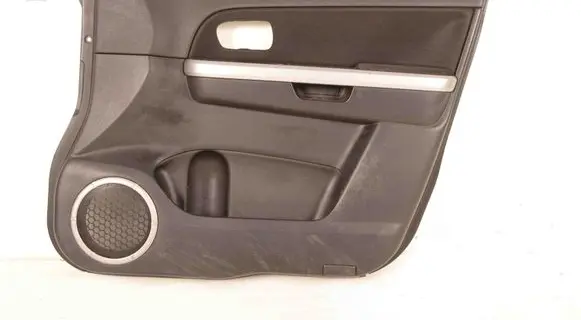 Suzuki Grand Vitara II Front door card panel trim A4476940825