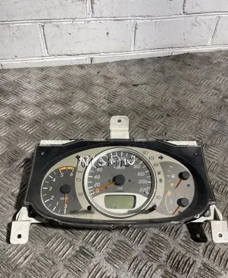 Nissan Almera N16 Speedometer (instrument cluster) BU004