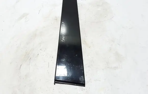 Chrysler Pacifica Other front door trim element 68187812AC