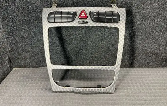 Mercedes-Benz C W203 Radio/GPS head unit trim A2036802439