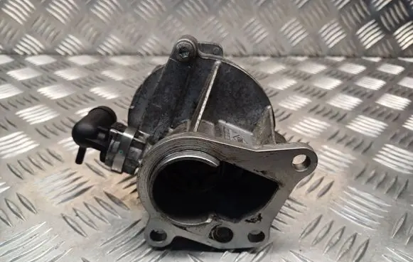 Renault Laguna II Vacuum pump D163451323