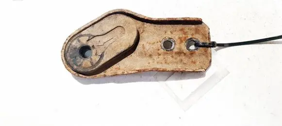 Opel Zafira B Radiator mount bracket 13118278