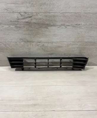 Front bumper lower grill