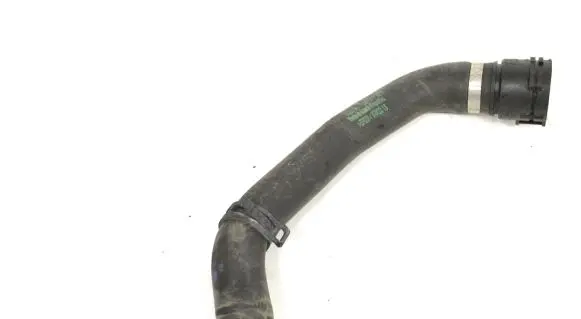 Volkswagen PASSAT B8 Engine coolant pipe/hose 3AA122051F