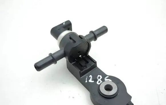 Mini F65 Fuel pressure sensor 81CP10302 9455451 Y9795279902