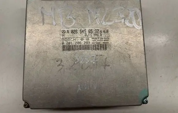 Mercedes-Benz E W210 Engine control unit/module 0265456532 A0265456532 0261206299