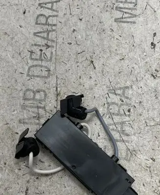 Tesla Model S Other control units/modules 101378600A