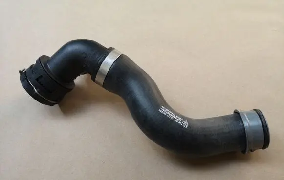 Porsche Panamera (970) Engine coolant pipe/hose 970106401100