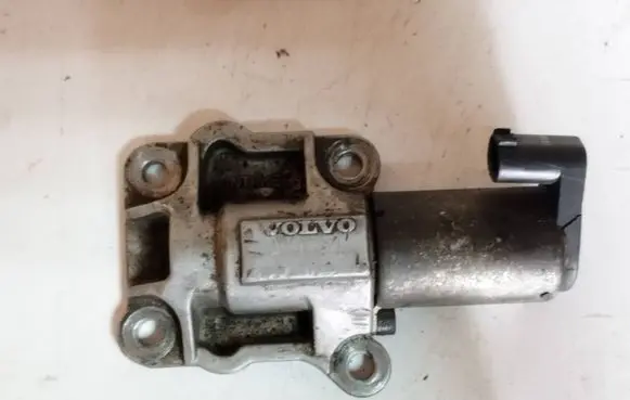 Volvo XC70 Turbo solenoid valve 8670421