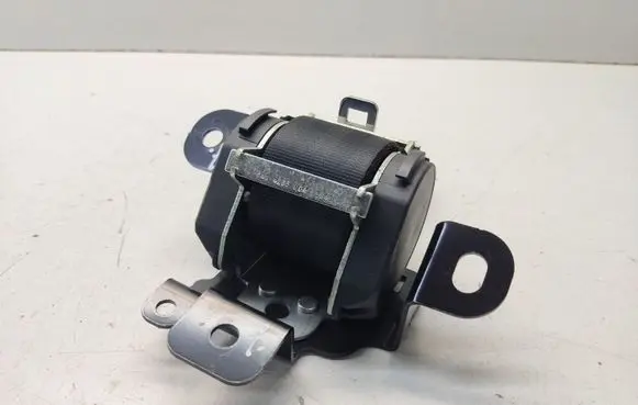 Nissan Qashqai Middle seatbelt (rear) 88854JD000 AR4ME9047134 606161961