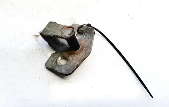 Opel Astra H Rear door lock loop/hook striker 