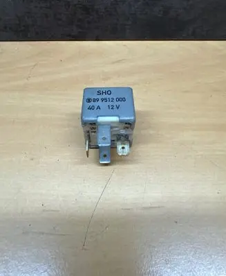 Audi A4 S4 B5 8D Other relay 899512000