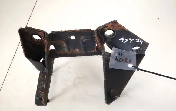 Ford Mondeo Mk III Engine mounting bracket 1s717m123be