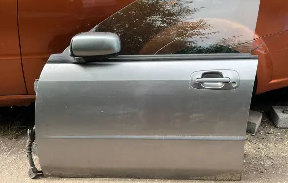 Subaru Impreza II Front door 43R00020 A002343 DOT44M2A5