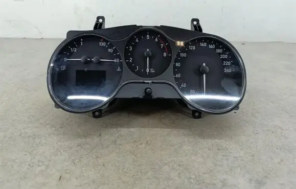 Seat Altea XL Speedometer (instrument cluster) 5P0920827