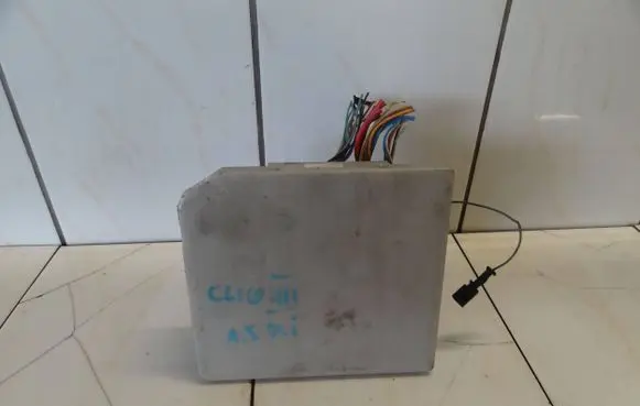 Renault Clio III BSM Control unit 356231D