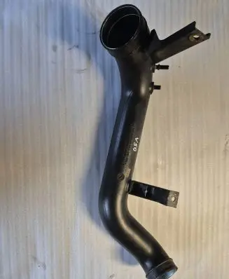 Volvo V50 Intercooler hose/pipe 3M519A573