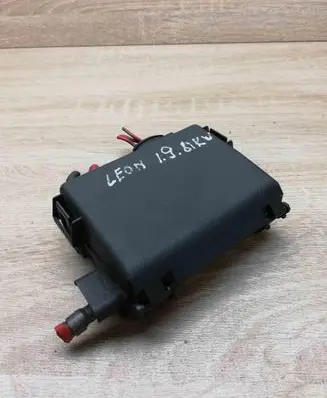 Volkswagen Golf IV Fuse box set 1J0937773