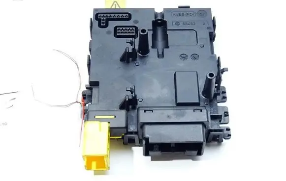 Volkswagen PASSAT B6 Other control units/modules 8P0907383