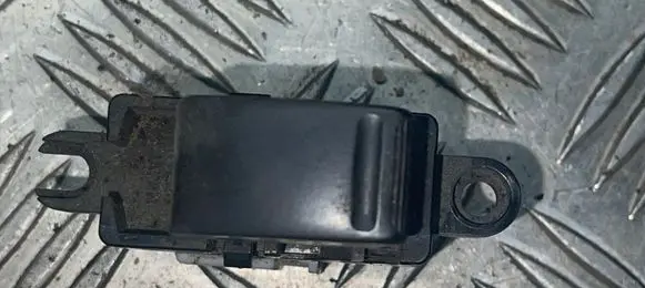Nissan X-Trail T30 Electric window control switch 4zb3