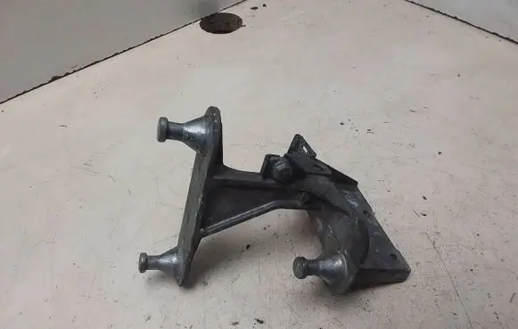 Mercedes-Benz C W203 ABS pump bracket A2034310240