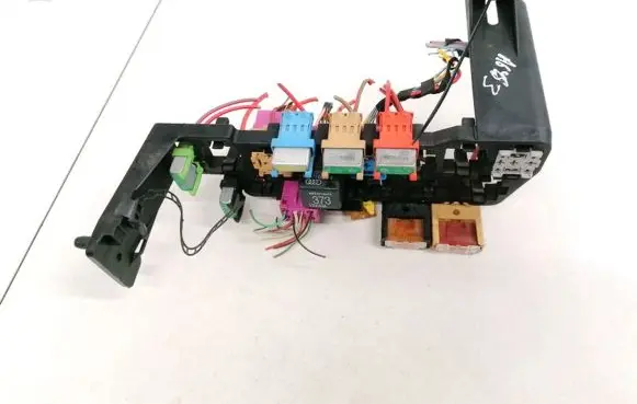 Audi A6 S6 C5 4B Fuse box set 8D1937545