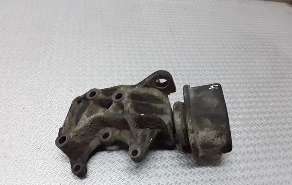 Volkswagen Transporter - Caravelle T4 Gearbox mount