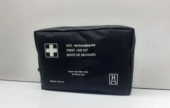 BMW 3 F30 F35 F31 First aid kit 7261178
