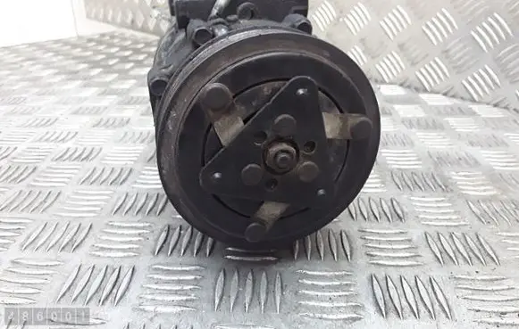 Volvo V50 Air conditioning (A/C) compressor (pump) sd7v16