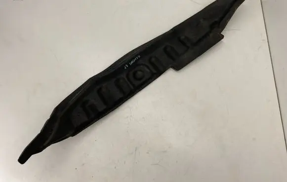 Jeep Grand Cherokee Fender foam support/seal 68046264A