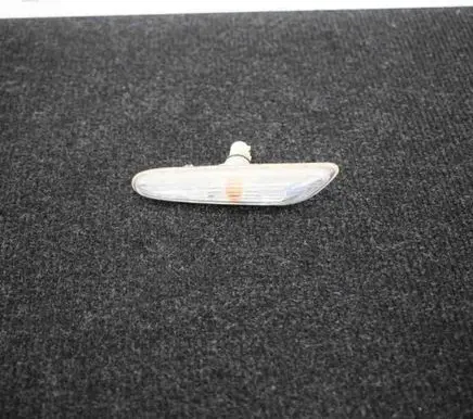 BMW 5 E60 E61 Front fender indicator light 7165742