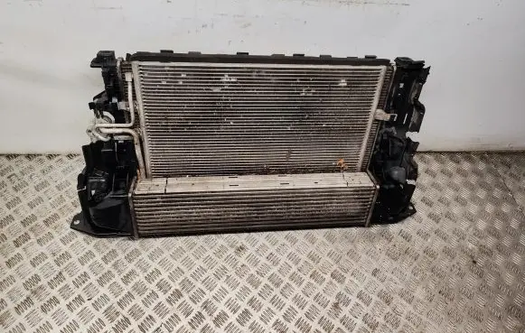 Volvo V60 Radiator set 31368445 6G918C607ND 30792231