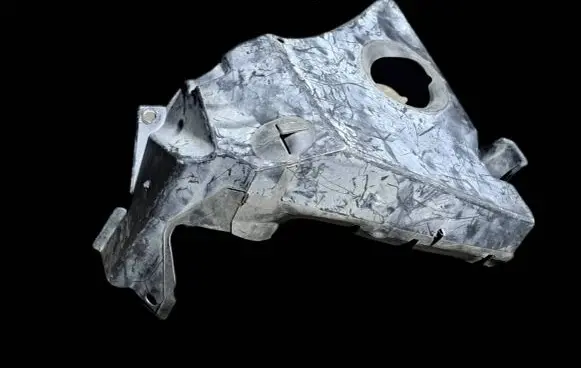 BMW 5 E39 Engine cover (trim) 8235607