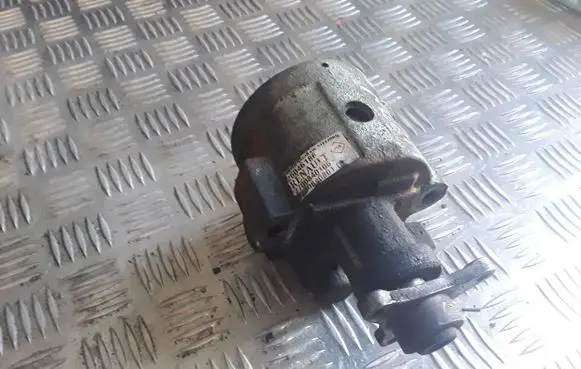 Renault Megane III Power steering pump 7700840106 7700840801