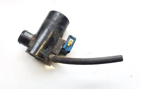 Honda FR-V Windscreen/windshield washer pump
