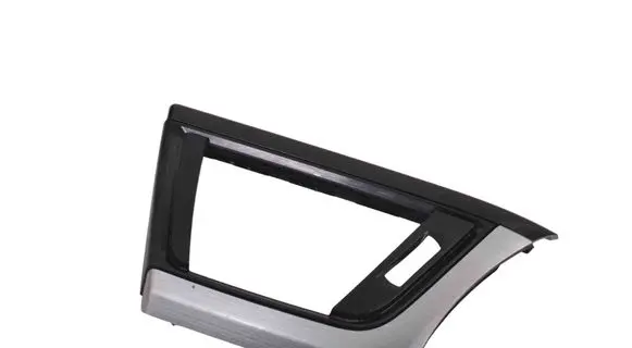 Dashboard glove box trim