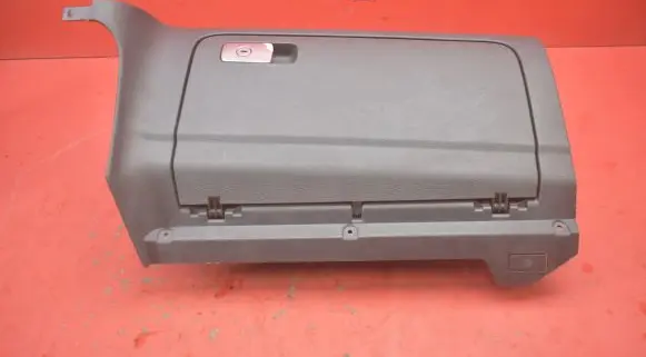 Volkswagen Golf IV Glove box 1K1857290