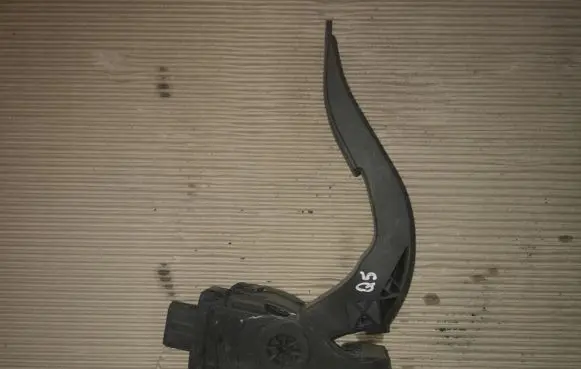 Audi A4 S4 B8 8K Accelerator throttle pedal 8K1721523