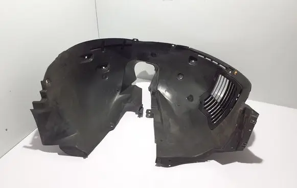 Peugeot 3008 II Front wheel arch liner splash guards 9825281680