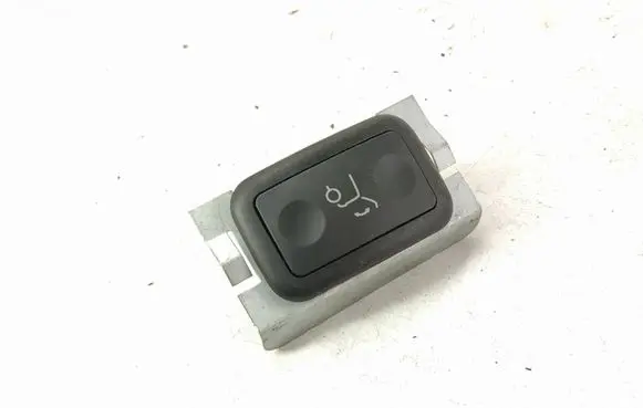 Mercedes-Benz C W204 Tailgate opening switch 2048707151 A2048707151