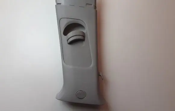 KIA Sportage (B) pillar trim (top) 8583141F1000
