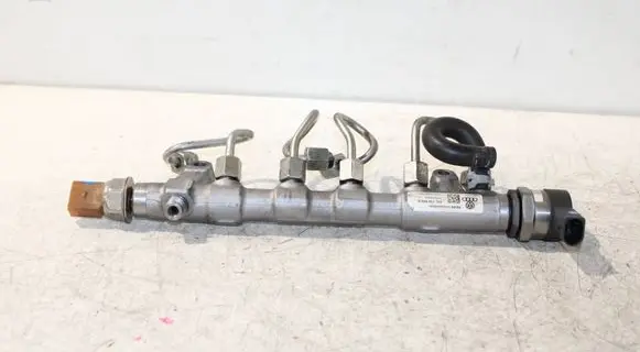 Audi A6 C7 Fuel main line pipe 03L130089Q 057130764AB 0281006075