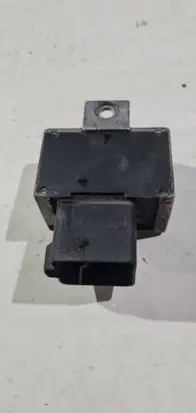Volvo S40, V40 Glow plug pre-heat relay 7700115078 BED712