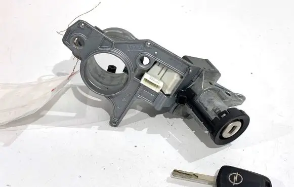 Opel Astra H Ignition lock N0501882