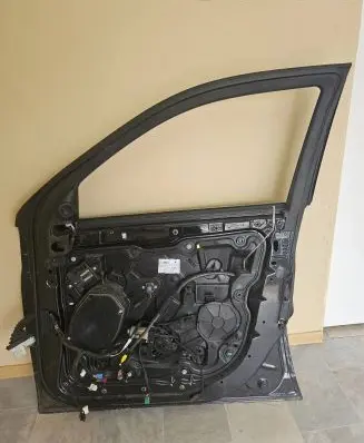 Jeep Grand Cherokee Front door